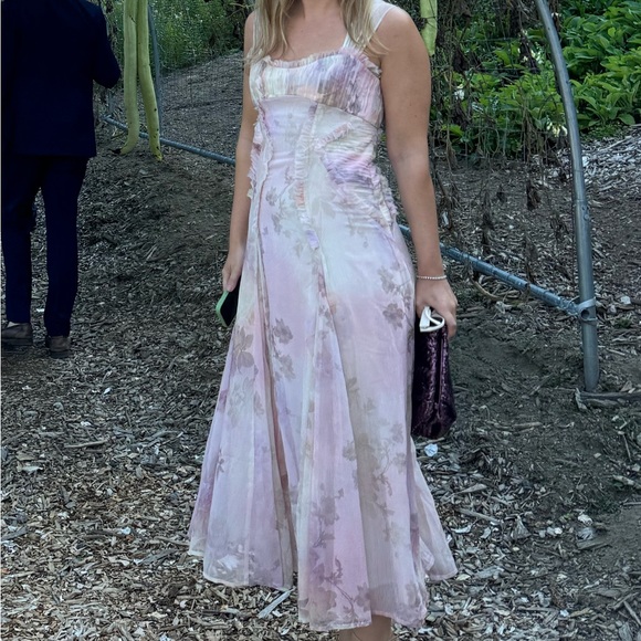 ASOS Dresses & Skirts - ASOS DESIGN gathered corset detail midi dress in soft floral print